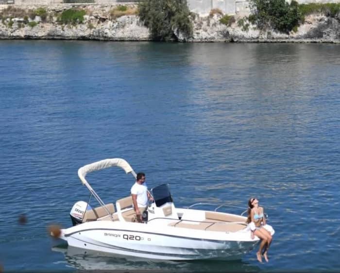 Capri Boat Experience: ontdek het eiland in 3 uur