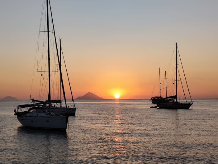Sunset sail with an aperitif in the Gulf of Castellammare