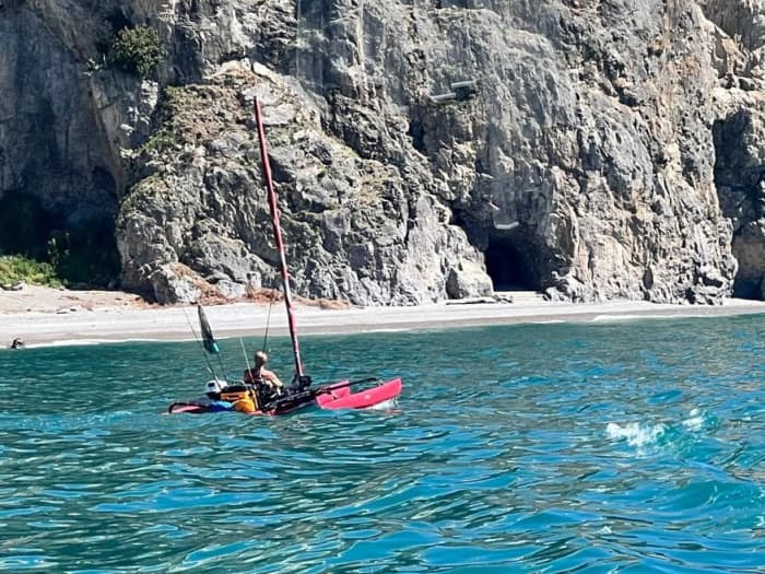 Capri en barco: descubre las maravillas de la isla
