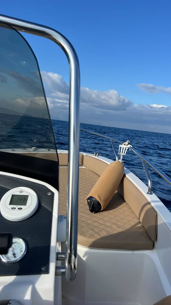 Desde Nápoles: Tour a Capri con paradas para nadar y recogida