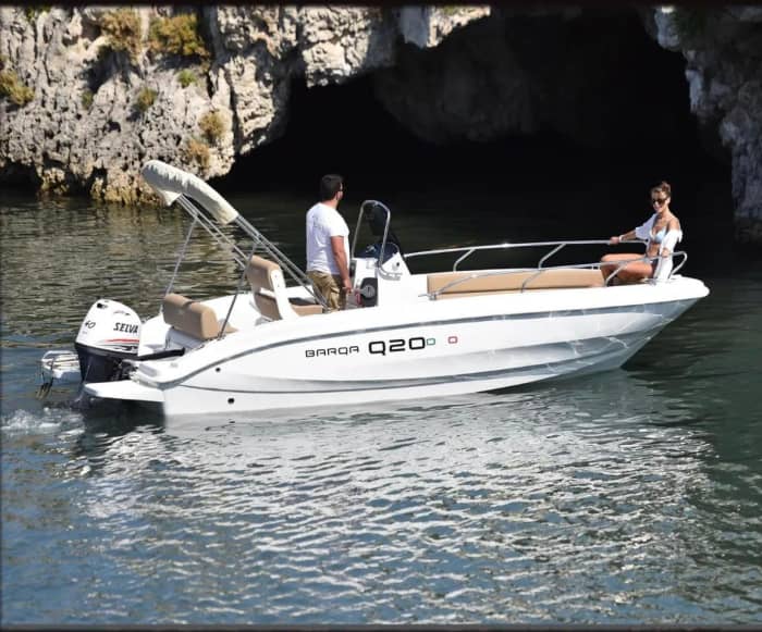 Desde Nápoles: Tour a Capri con paradas para nadar y recogida