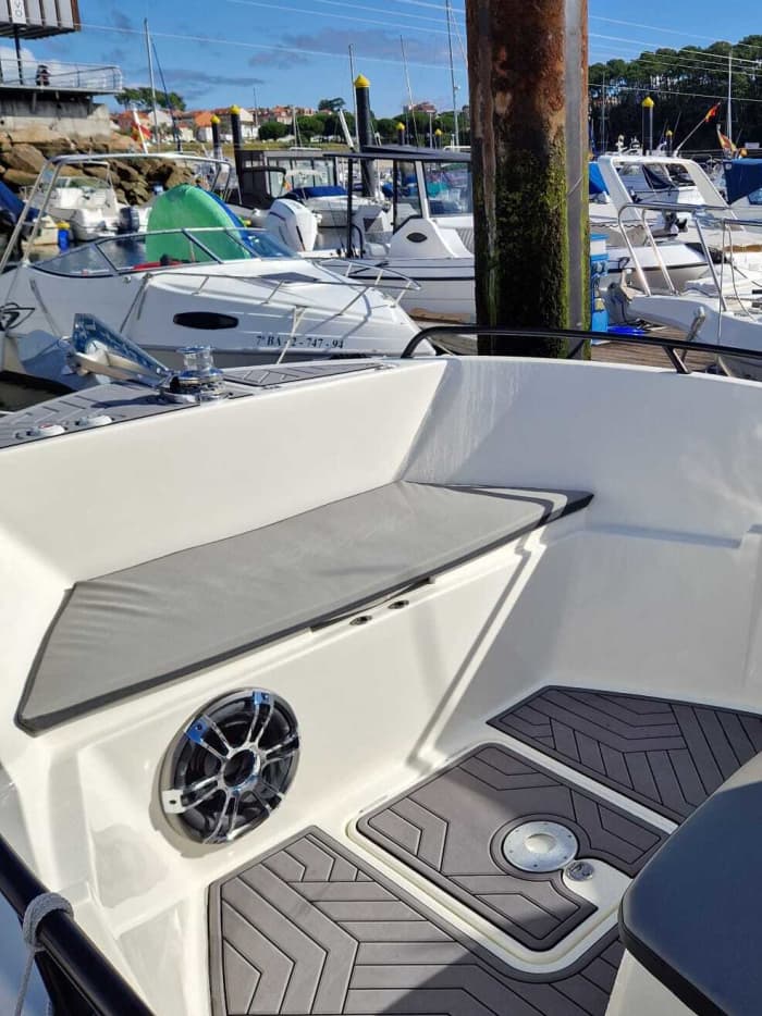 Entdecken Sie die Küste von Sanxenxo: Ein kompletter Tagesausflug an Bord eines Motorboots