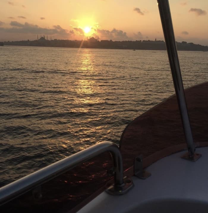 Sunset & Night Bosphorus Cruise: A Captivating Evening of Romance and Beauty