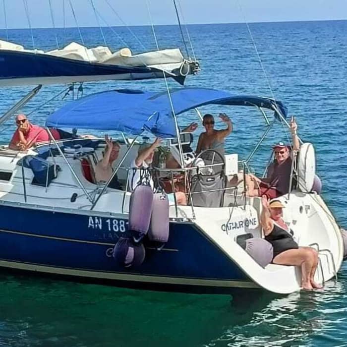Setzen Sie Kurs auf Freude: Ein ganzer Tag authentisches Segeln in Brindisi auf einem Segelboot