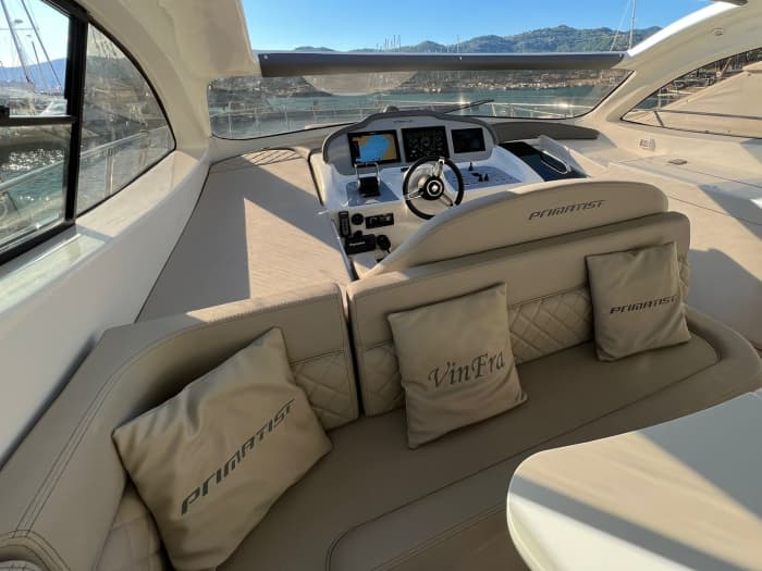 Capri Prestige Escape – Esperienza di lusso a bordo dello yacht Primatist G50