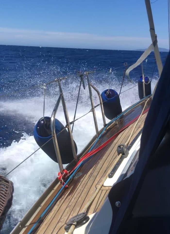 Een dagtocht zeilen in Marina di Grosseto op een zeilboot.
