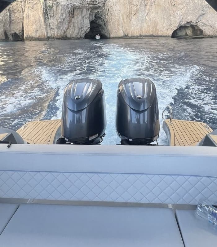 3h30 de soleil autour de Corfou en bateau à moteur