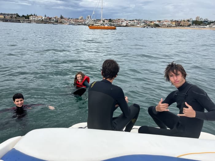Vanaf 1 uur/4 personen in Lissabon: huur een motorboot met schipper en geniet