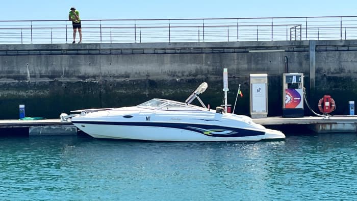 Vanaf 1 uur/4 personen in Lissabon: huur een motorboot met schipper en geniet