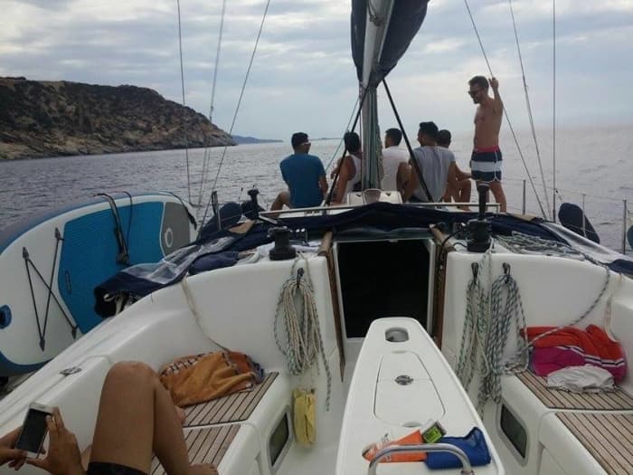 Ganztägiges Segelerlebnis auf einem Segelboot in Cagliari