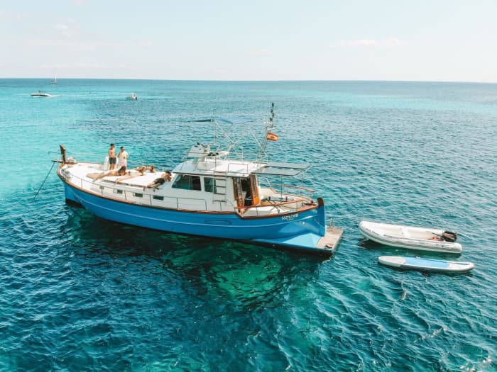 8 Stunden Sonne und türkisfarbenes Wasser rund um Cala Galdana