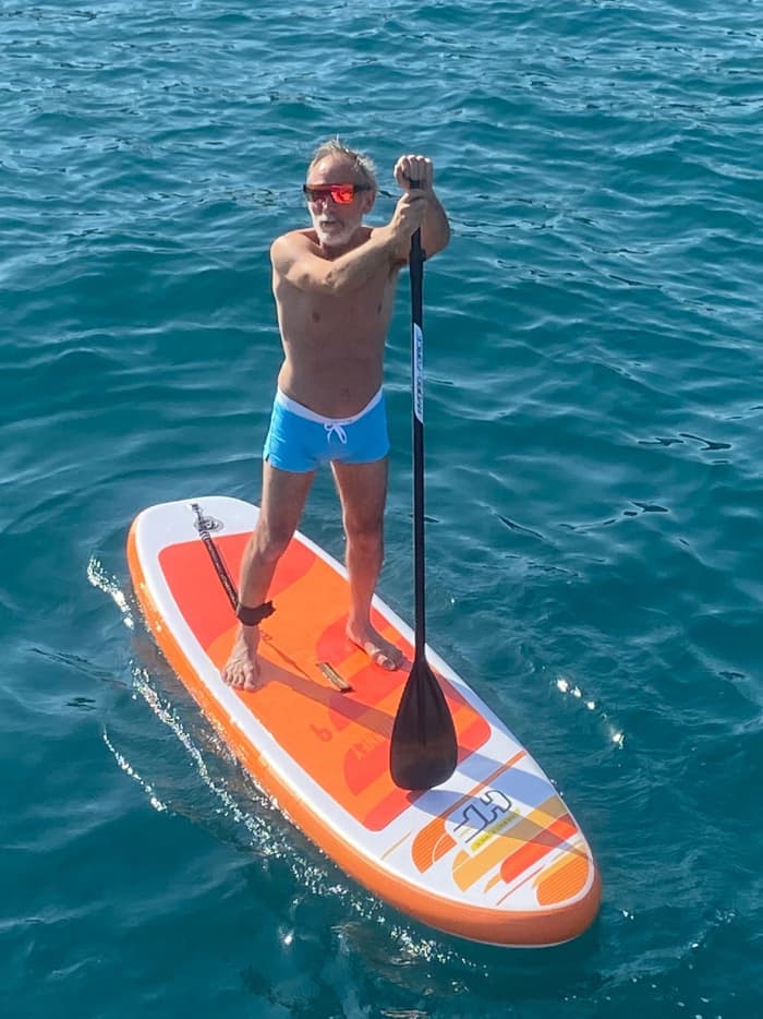 Disfrute del lujo de La Spezia con un día completo a bordo de un yate a motor.