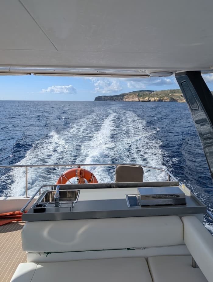 Enjoy 7h on a motorboat in Sliema