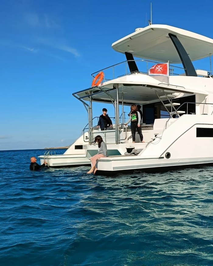 Enjoy 7h on a motorboat in Sliema