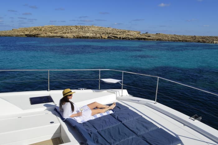 Enjoy 7h on a motorboat in Sliema