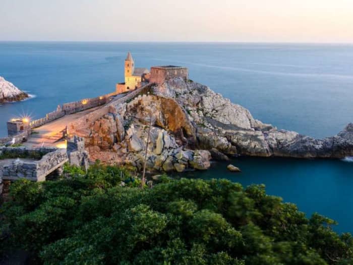 En dag att upptäcka La Spezia: Det sanna Dolce Vita på en motorbåt