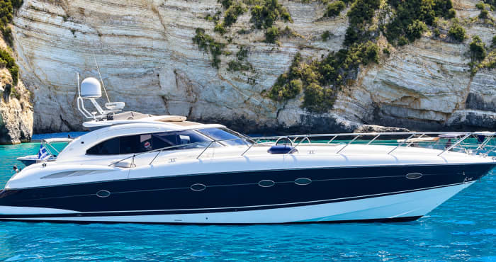 Charter 8 in an exclusive yacht
