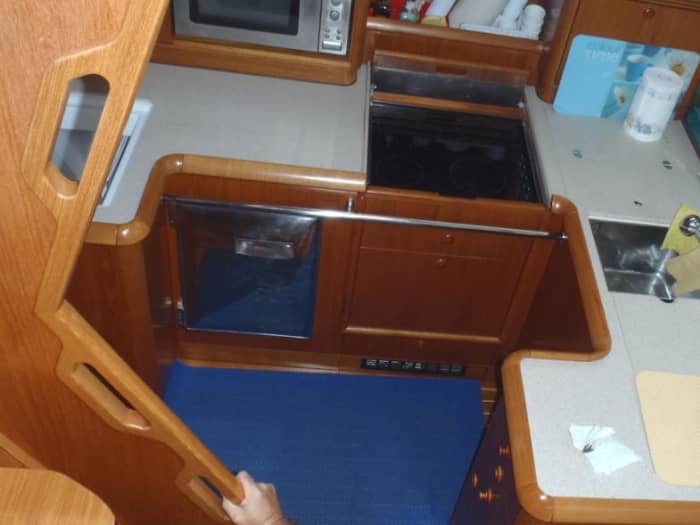 Full-day sailing experience on a sailboat in Alcúdia