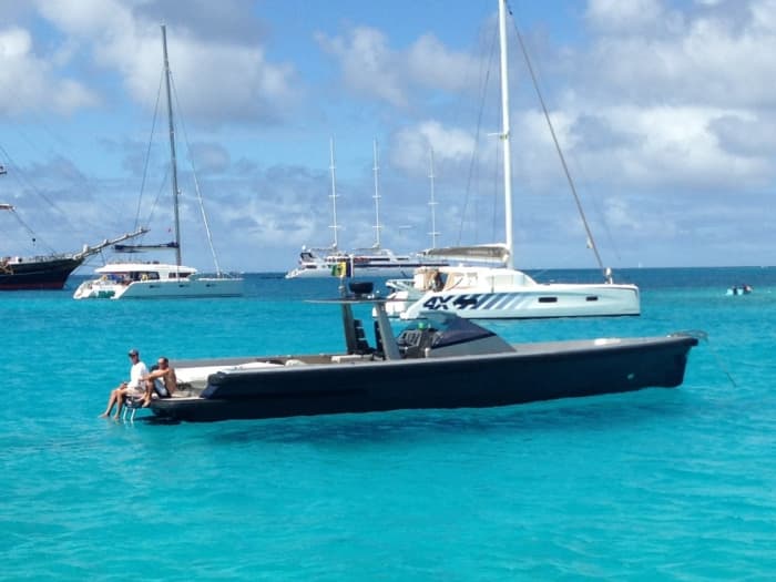 Vivre au rythme des vagues : une escapade d'une demi-journée à Rodney Bay à bord d'un voilier