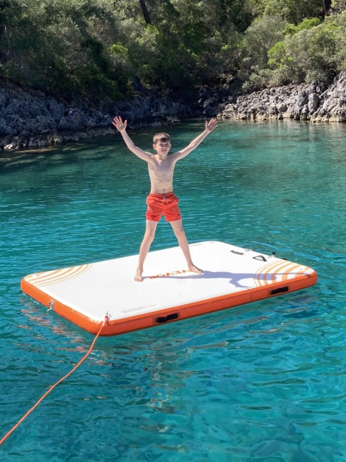 Geniet van de zon tijdens een boottocht van 7,5 uur in Fethiye.