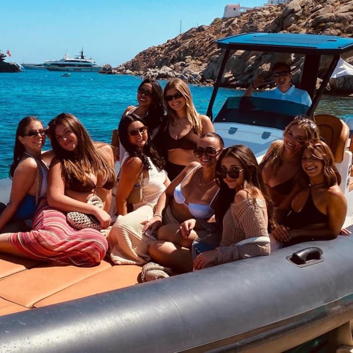 Discover Mykonos: A full day of sun on a motorboat