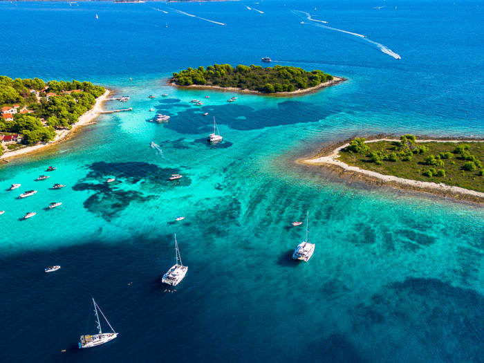Half-Day Private Tour to Blue Lagoon and Three Islands on a Premium Owner-Operated RIB