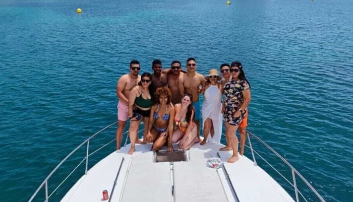 Smiling (8h). Cabo de las Huertas – Crystal-Clear Waters, Lighthouse, and Dream Beaches