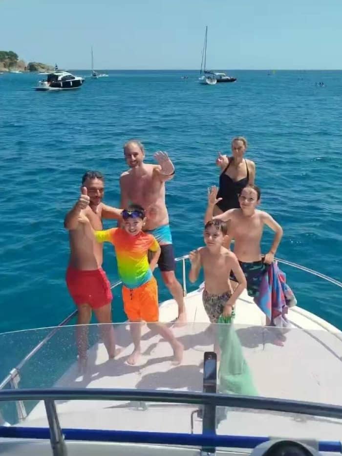 Halbtägige Entdeckungstour durch Sant Feliu de Guíxols: Ihr Kurzurlaub auf einem Motorboot