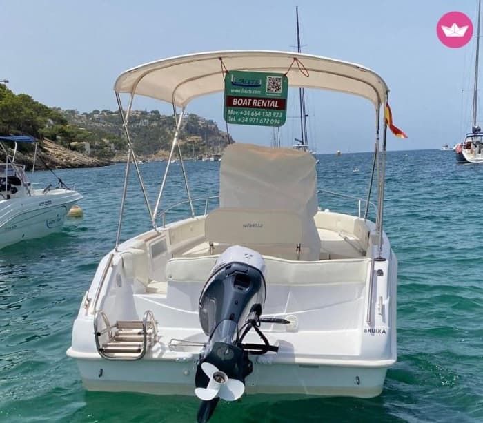 Escapade côtière à Majorque : Excursion d'une journée en bateau au départ d'Andratx