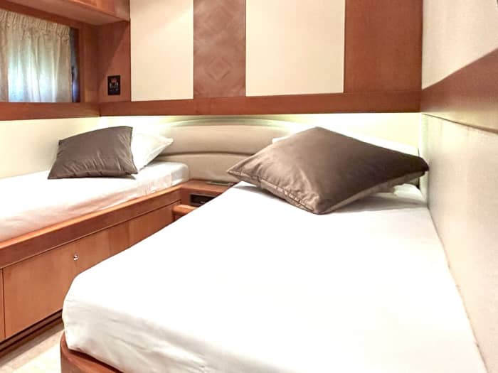 One day to discover Isole Tremiti: Pure relaxation on the Italian blue