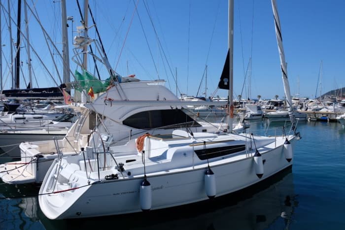 Breng 8 uur door op het warme water van Ibiza.
