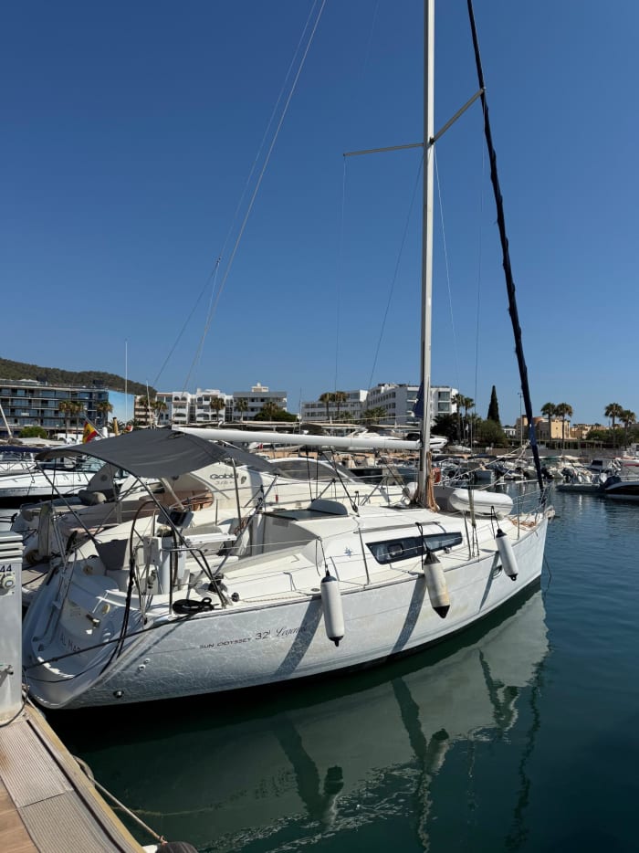 Breng 8 uur door op het warme water van Ibiza.