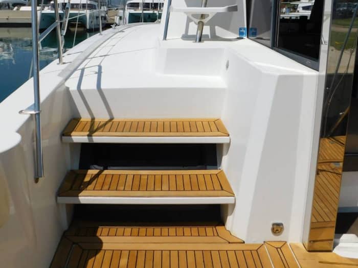 Expérience catamaran à Malte : soleil, mer et détente sur l'île de Comino