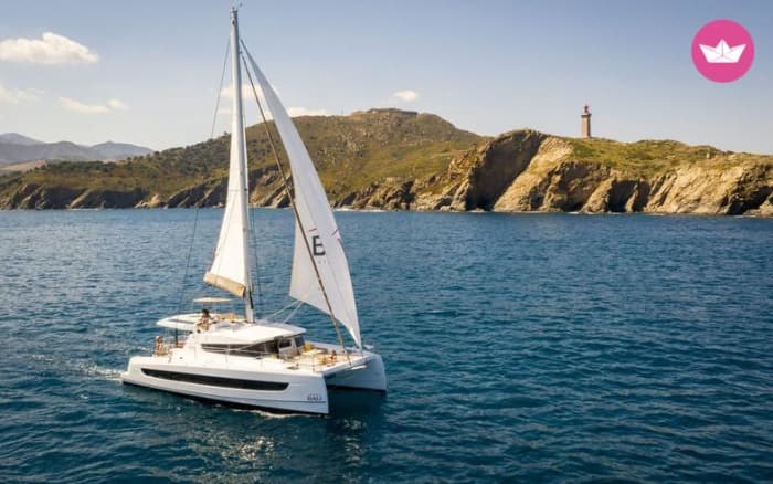 Une célébration magique en mer : votre journée spéciale sur un catamaran