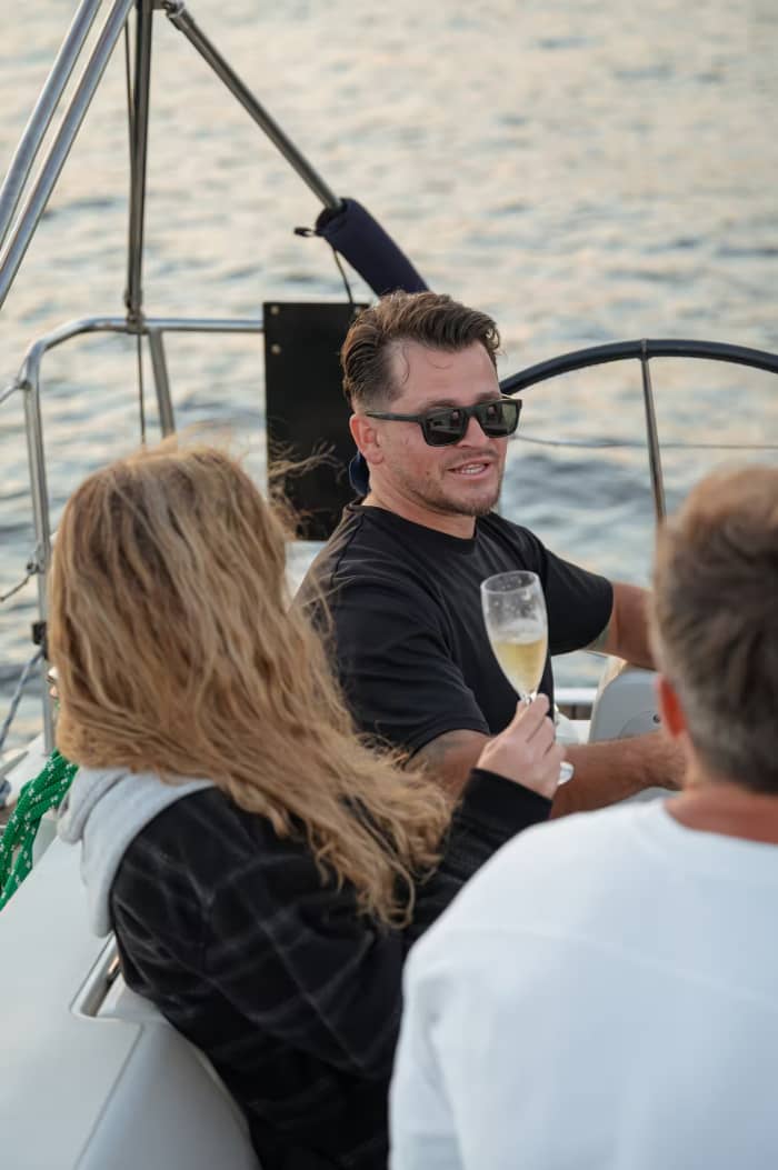 Sonnenuntergangserlebnis auf einem privaten Segelboot – 2 Stunden Entspannung und Landschaft