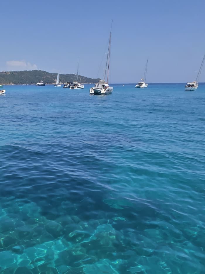 Come and enjoy a wonderful turquoise lagoon departing from Saint-Tropez.