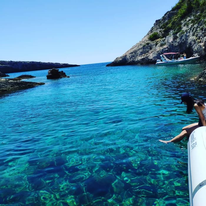 4h in Kaštela: Rent a motorboat and enjoy