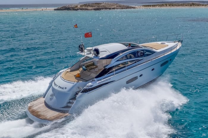 Tagesausflug nach Cala Saona – 8 Stunden Sonne, Schwimmen und atemberaubende Höhlen