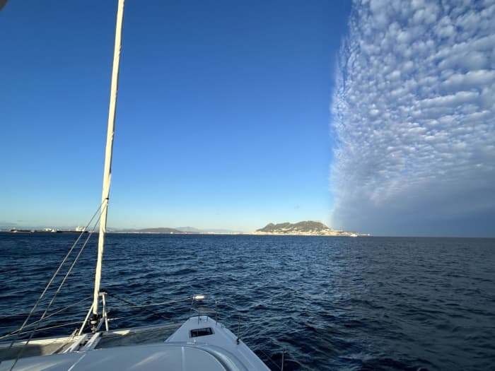 Private sailing to the Lavezzi archipelago and Maddalena