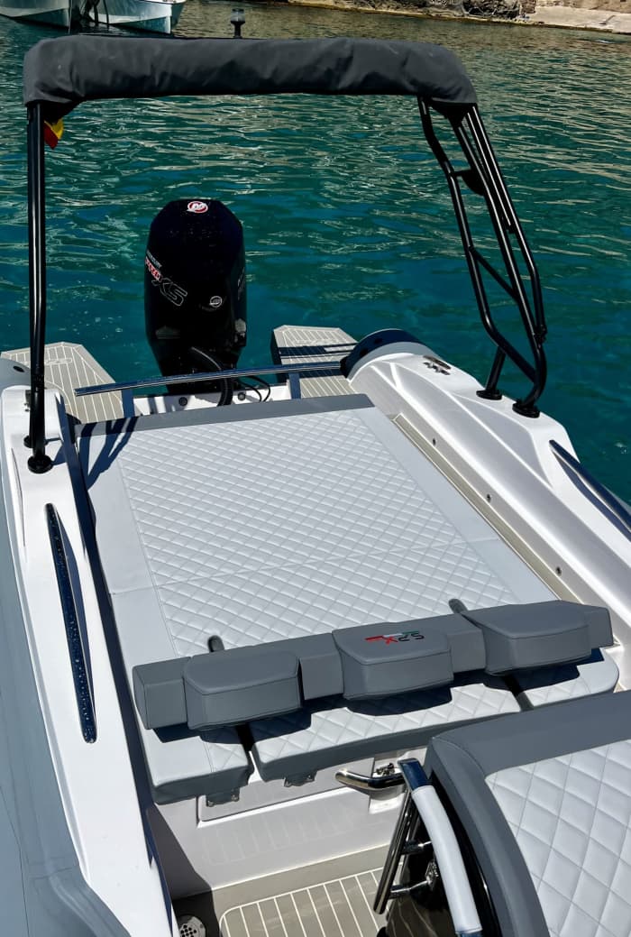Ontdek La Savina in 4 uur per motorboot.