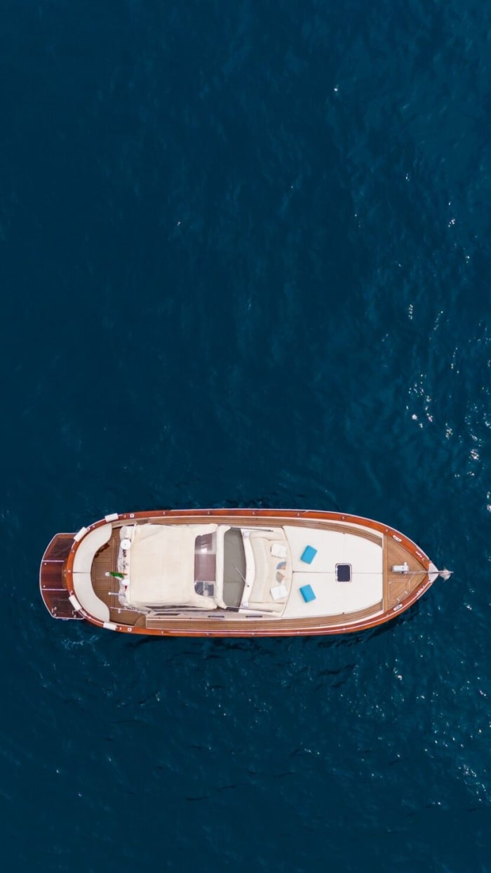 Excursión en barco de medio día por la costa de Amalfi