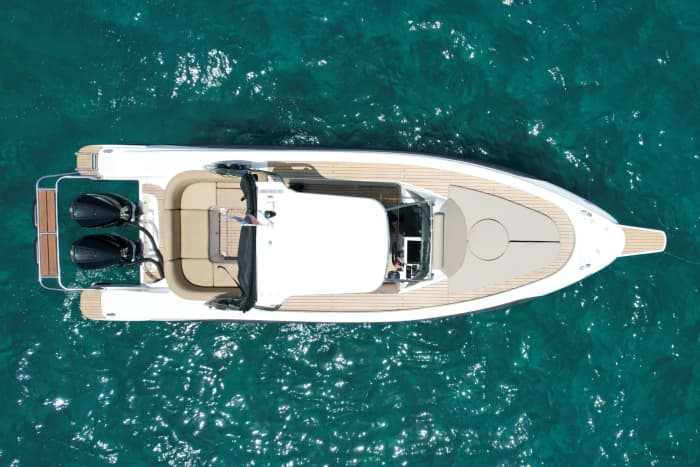 Profitez d'une excursion de 7 heures en bateau à moteur à La Canée.