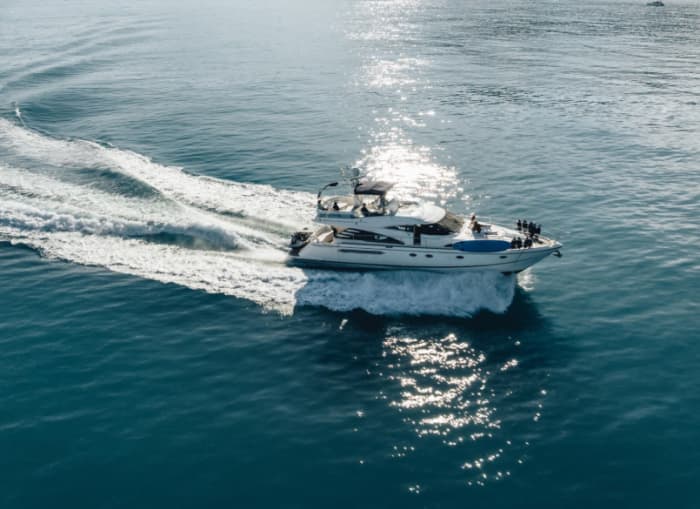 Luxe Fairline 58 jachtbeleving aan de Rivièra