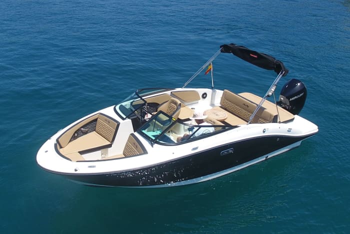 Enjoy 8h on a motorboat to explore Port d'Andratx