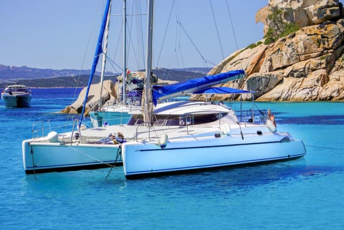 Heldags katamaransport från Palau och La Maddalena: Natur, hav och underverk med start från hjärtat av Maddalena skärgård
