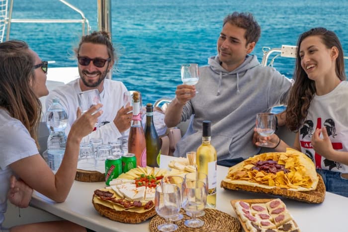 Día completo desde Cannigione: descubriendo el archipiélago de la Maddalena, Caprera, Spargi, Budelli y todos los demás...
