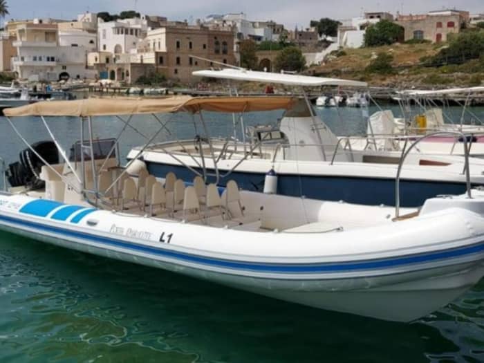 Private Bootstour rund um Santa Maria di Leuca mit einem Motorboot