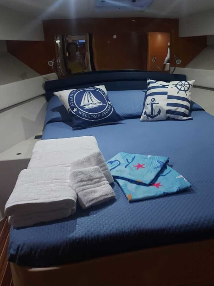 Discover Castellammare di Stabia: a full day of sun in a motorboat