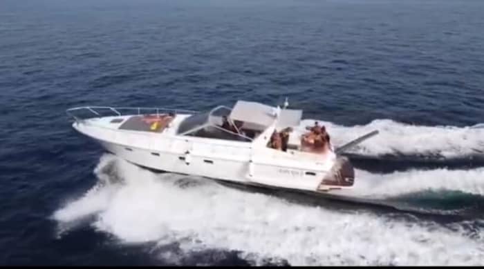 Discover Castellammare di Stabia: a full day of sun in a motorboat