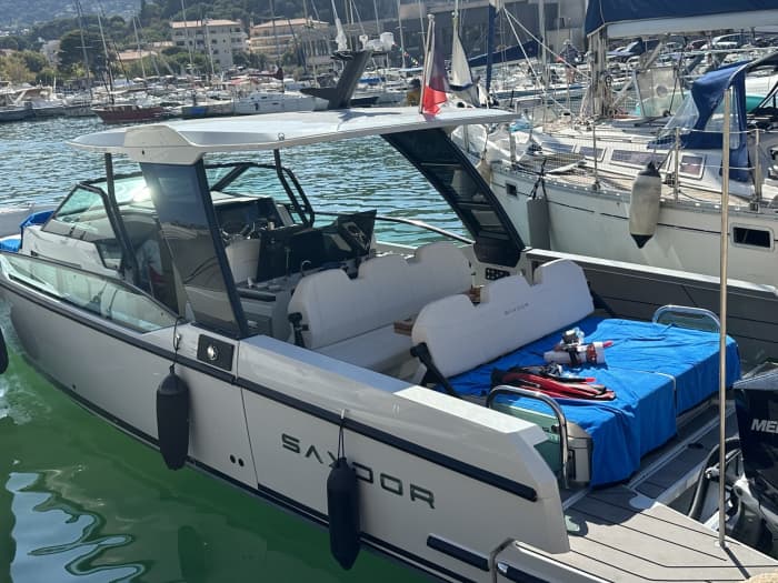 A day in Marseille: enjoy 9 hours of discovery on a motorboat